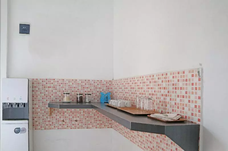 ホテル Oyo 1185 Sachila Residence Syariah