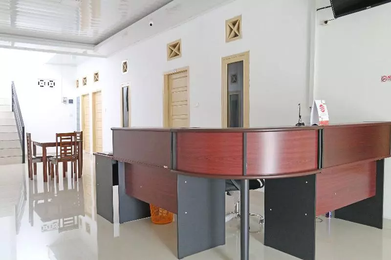 ホテル Oyo 1185 Sachila Residence Syariah