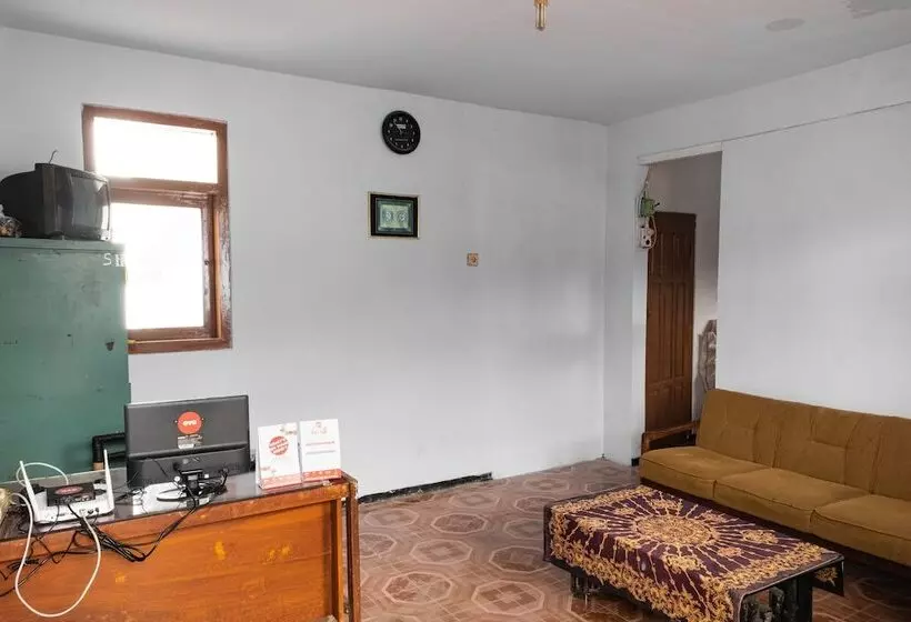 Hotelli Oyo 1719 Penginapan Rizky