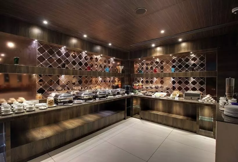 Hotelli Svasti Inn Jamnagar