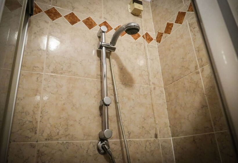 בית מלון כפרי Villanova