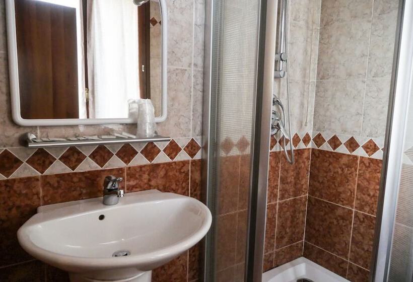 בית מלון כפרי Villanova