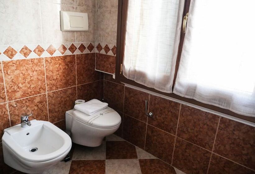 בית מלון כפרי Villanova