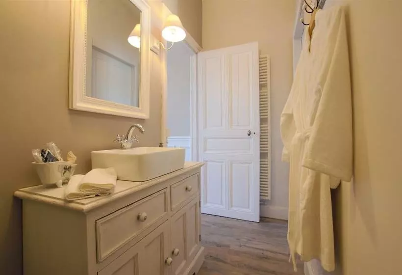 ベッドアンドブレックファースト A L'aube De Troyes