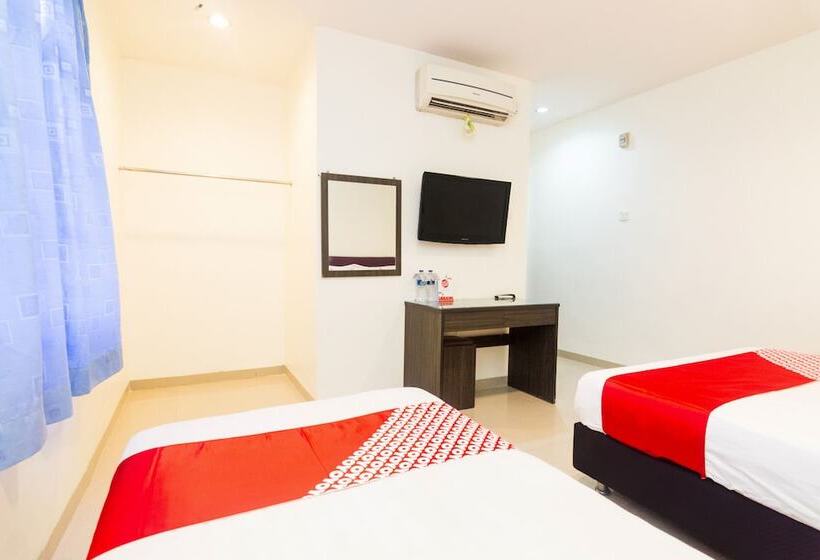 Otel Oyo 1635 New Star