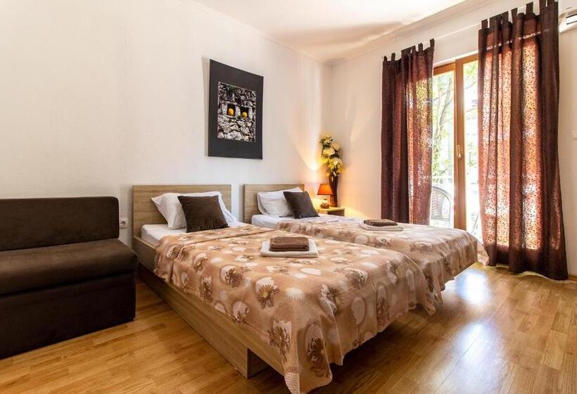 پانسیون Rooms Bačić