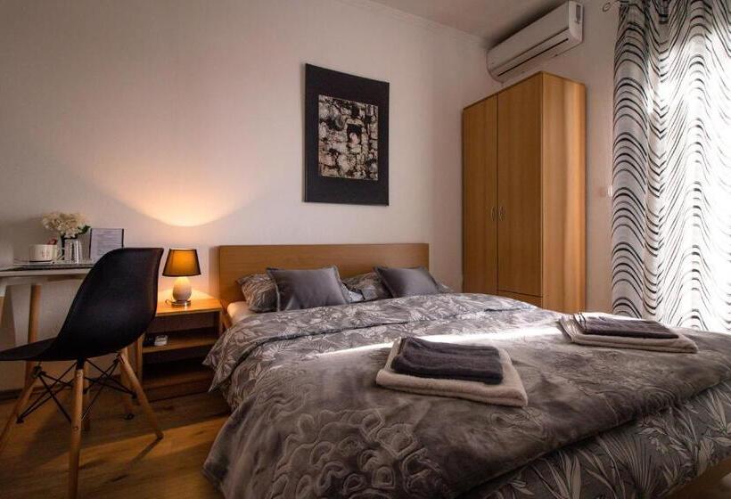 پانسیون Rooms Bačić