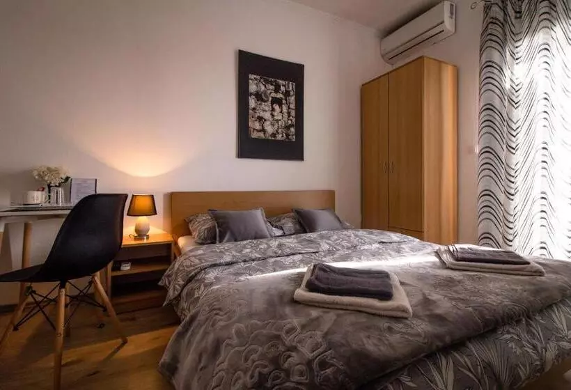 پانسیون Rooms Bačić