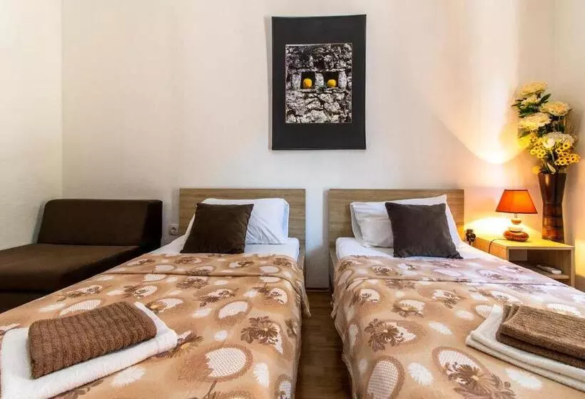 پانسیون Rooms Bačić