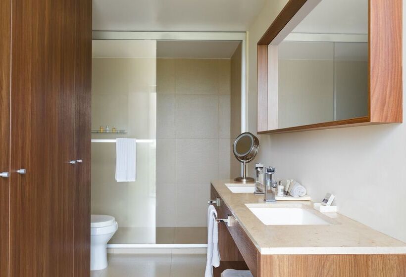 Otel Nima Bay Lifestyles Experience