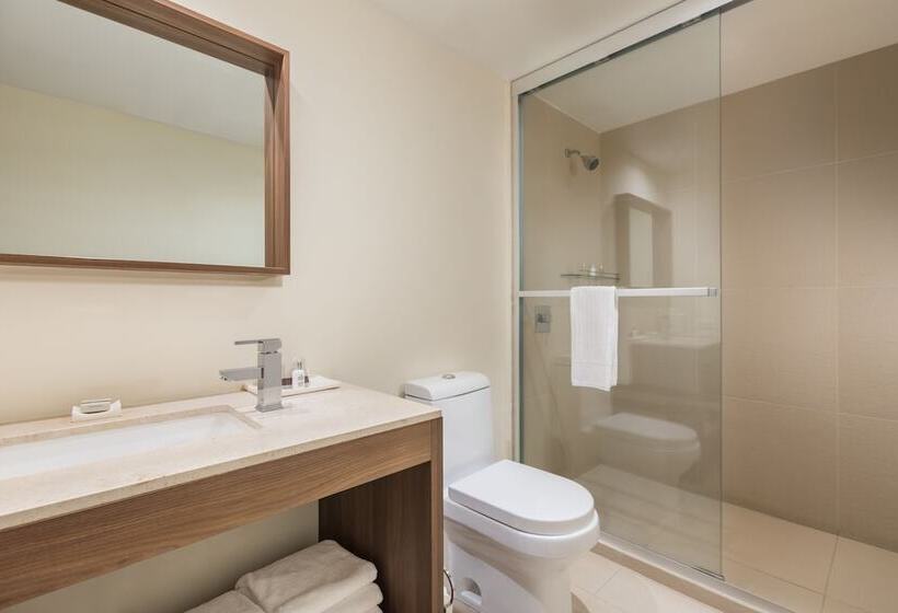 Otel Nima Bay Lifestyles Experience