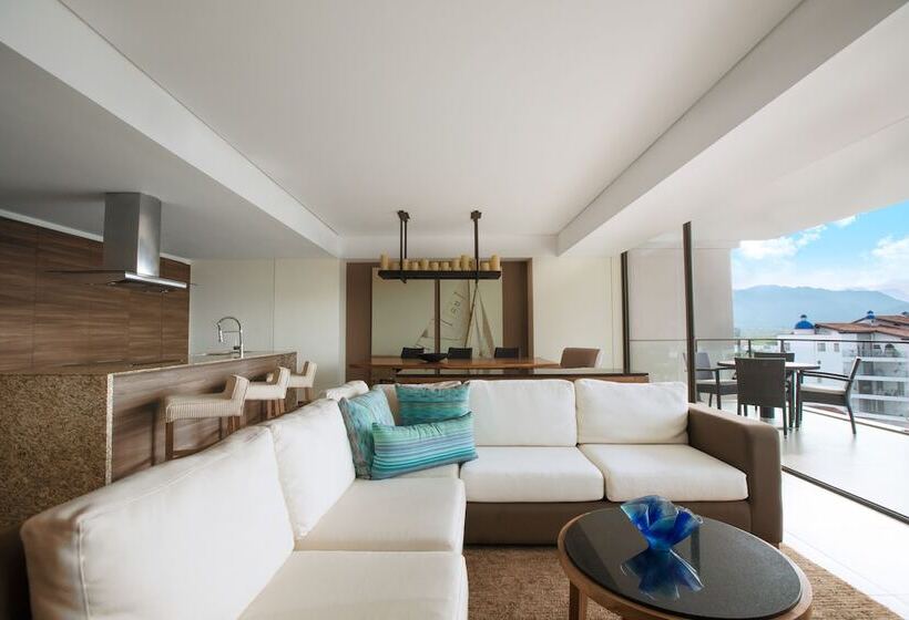 Otel Nima Bay Lifestyles Experience