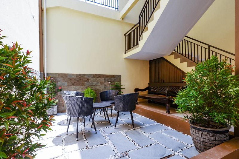 فندق Oyo 1506 Shabrina 2 Syariah