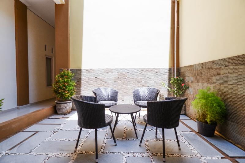 فندق Oyo 1506 Shabrina 2 Syariah