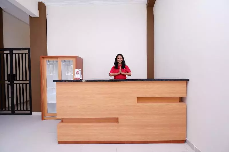 هتل Oyo 1506 Shabrina 2 Syariah