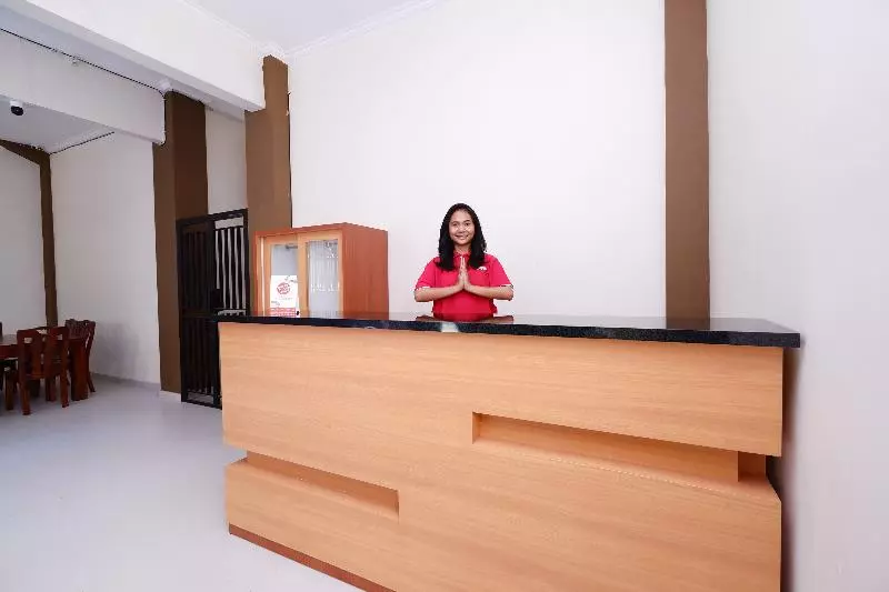 هتل Oyo 1506 Shabrina 2 Syariah