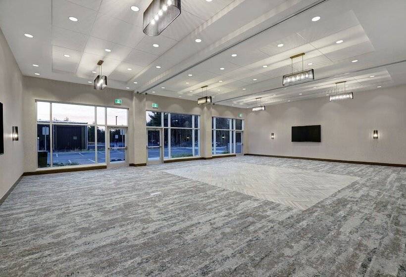 فندق Candlewood Suites   Kingston West, An Ihg