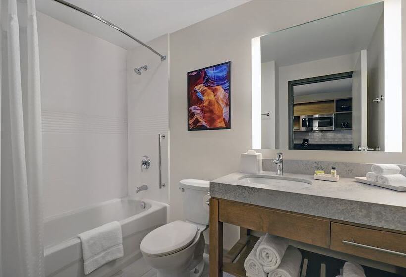 فندق Candlewood Suites   Kingston West, An Ihg