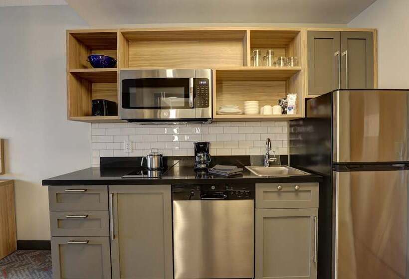 فندق Candlewood Suites   Kingston West, An Ihg