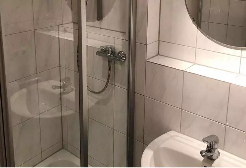 Hotelli Haus Schönewald