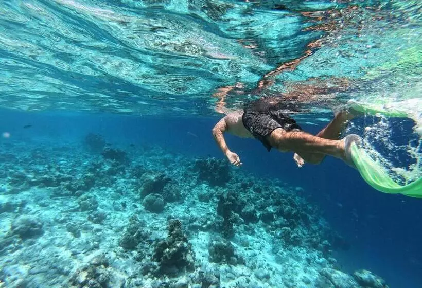 هتل Moodhumaa Inn