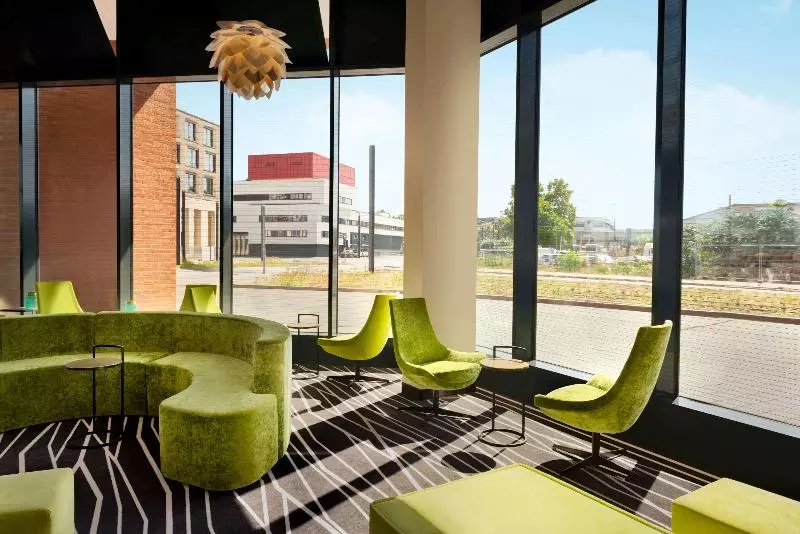 Hotelli Super 8 By Wyndham Mainz Zollhafen