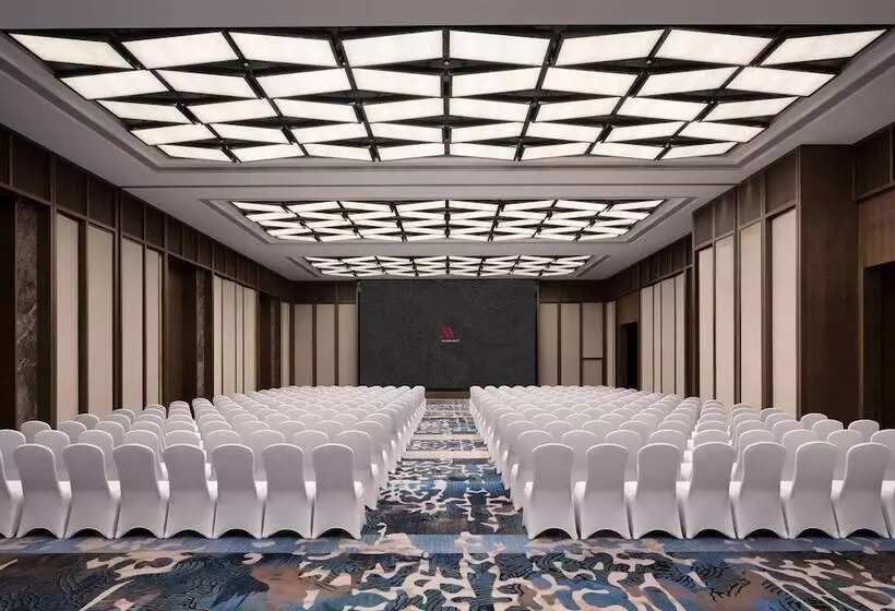 Xuzhou Marriott Hotel Lakeview