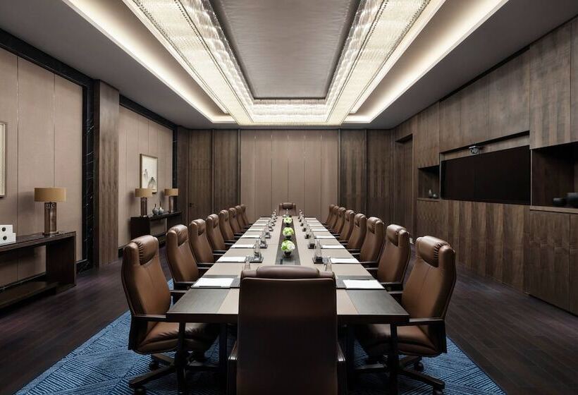 Xuzhou Marriott Hotel Lakeview