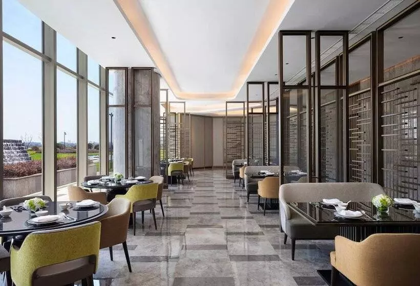 Xuzhou Marriott Hotel Lakeview