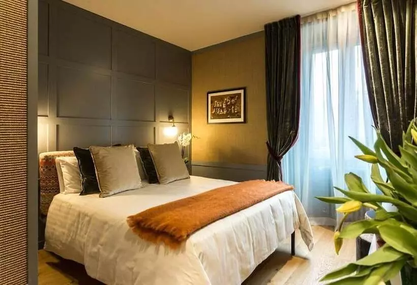 پانسیون Living Suites