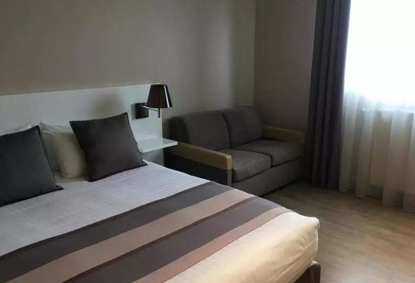 هتل Hôtel Le Transatlantique   Lycée Hôtelier La Rochelle