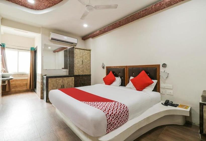 בית מלון כפרי Oyo 8867 Jaya Grand Saver