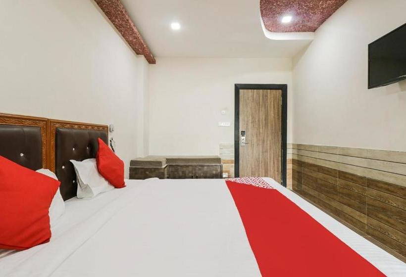 בית מלון כפרי Oyo 8867 Jaya Grand Saver