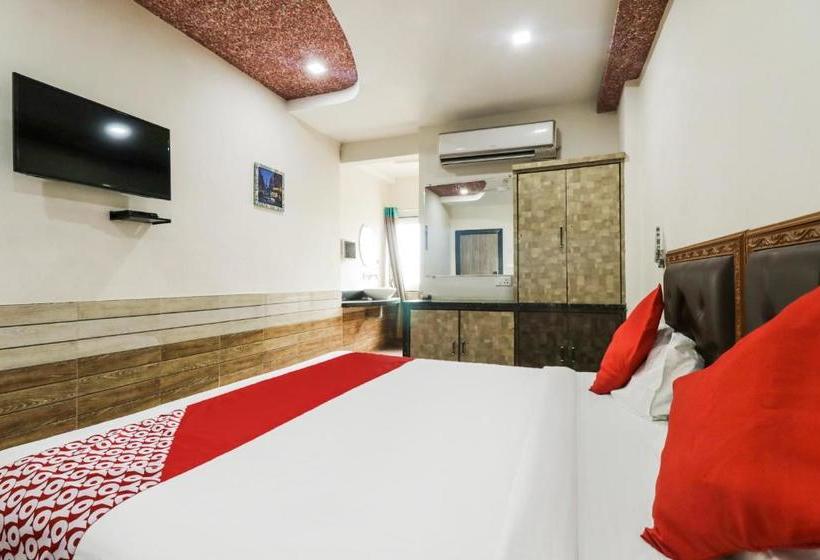 בית מלון כפרי Oyo 8867 Jaya Grand Saver