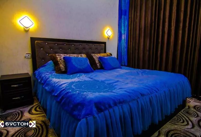 هتل Buston