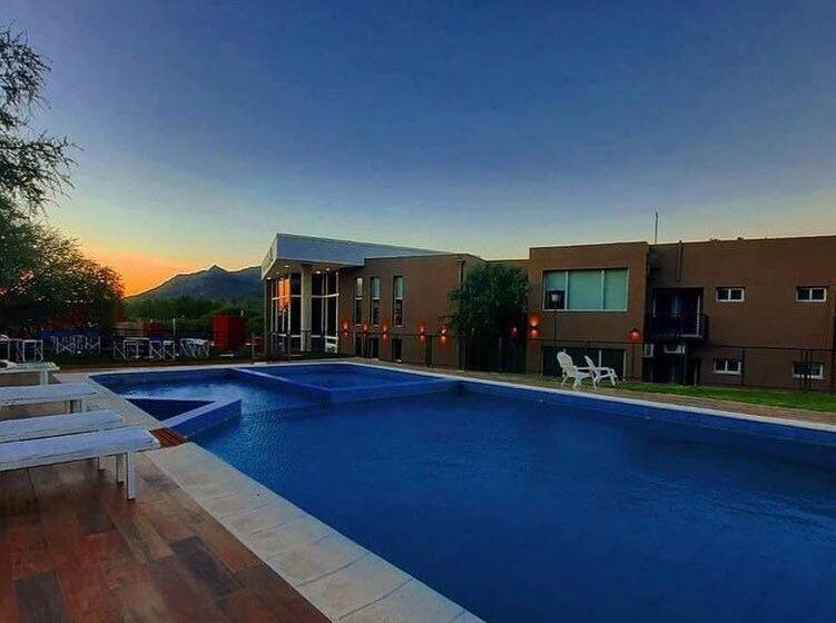 ホテル Complejo Los Paraísos