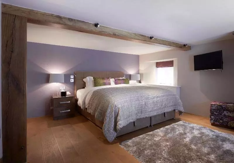 Aamiaismajoitus (B&B) The Dog And Badger