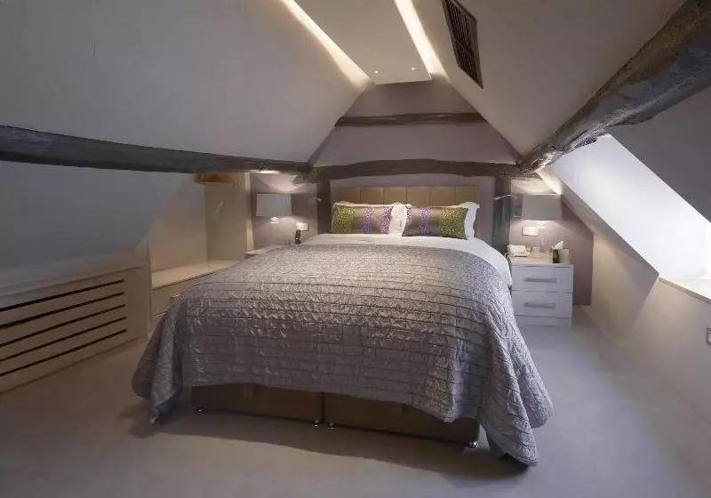 Aamiaismajoitus (B&B) The Dog And Badger