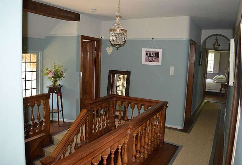 Fairstowe Bed And Breakfast