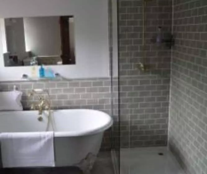 Fairstowe Bed And Breakfast