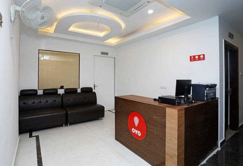 Hotel Fab Prakash Inn