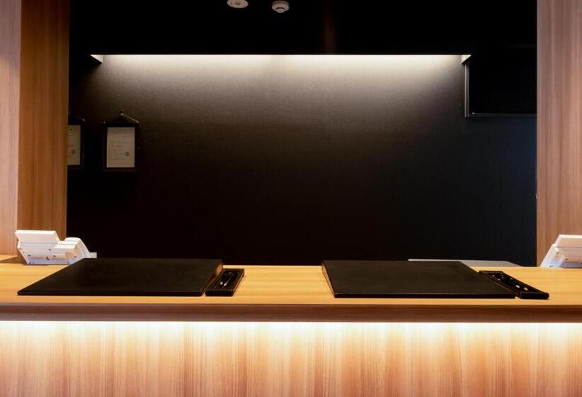 Hotel Nipponbashi Crystal