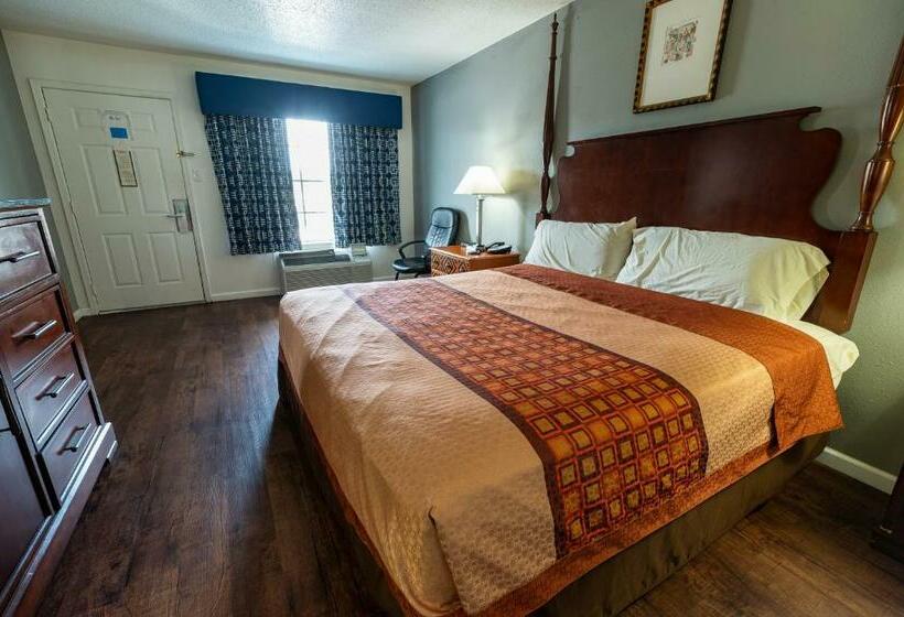 فندق American Inn & Suites Russellville