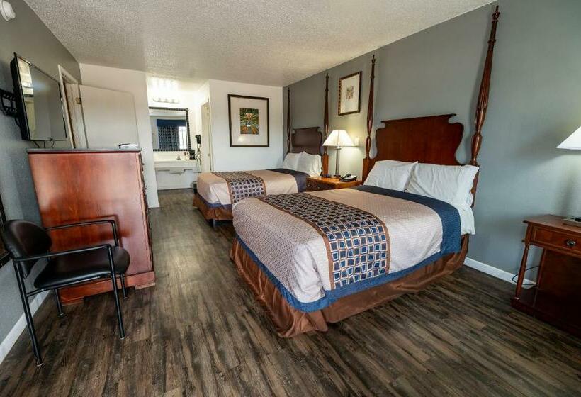 فندق American Inn & Suites Russellville
