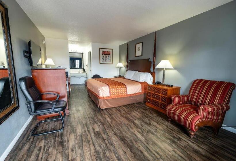 فندق American Inn & Suites Russellville