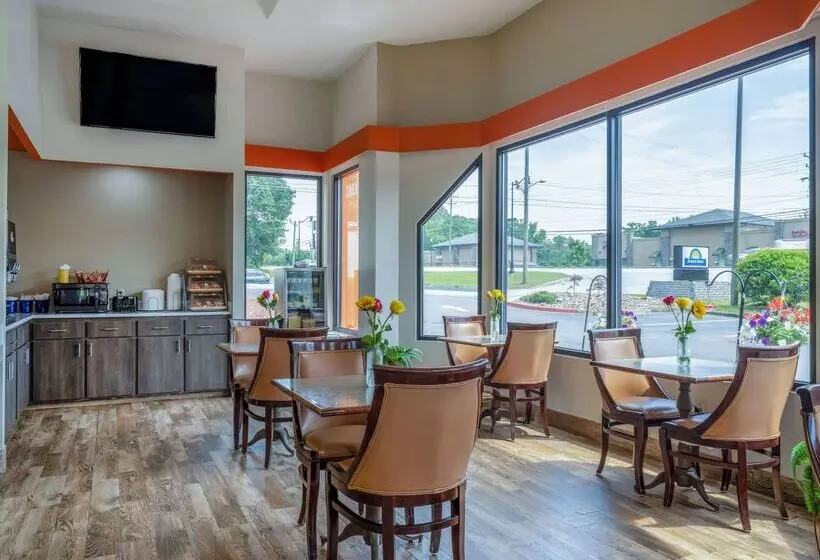 ホテル Days Inn By Wyndham Clemson