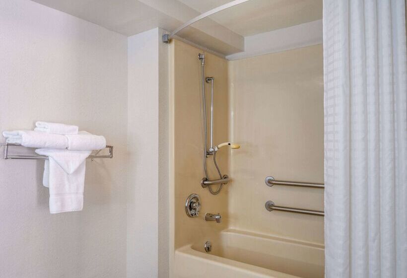 فندق Days Inn By Wyndham Clemson