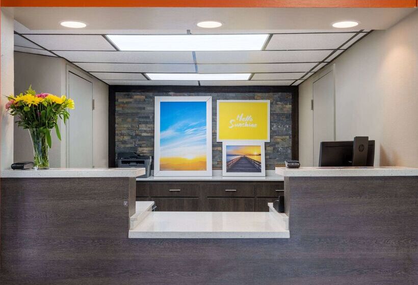 فندق Days Inn By Wyndham Clemson