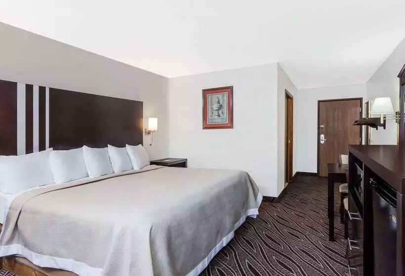 فندق Days Inn By Wyndham Dyersburg