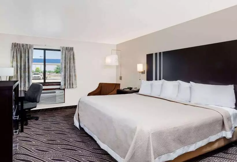 فندق Days Inn By Wyndham Dyersburg